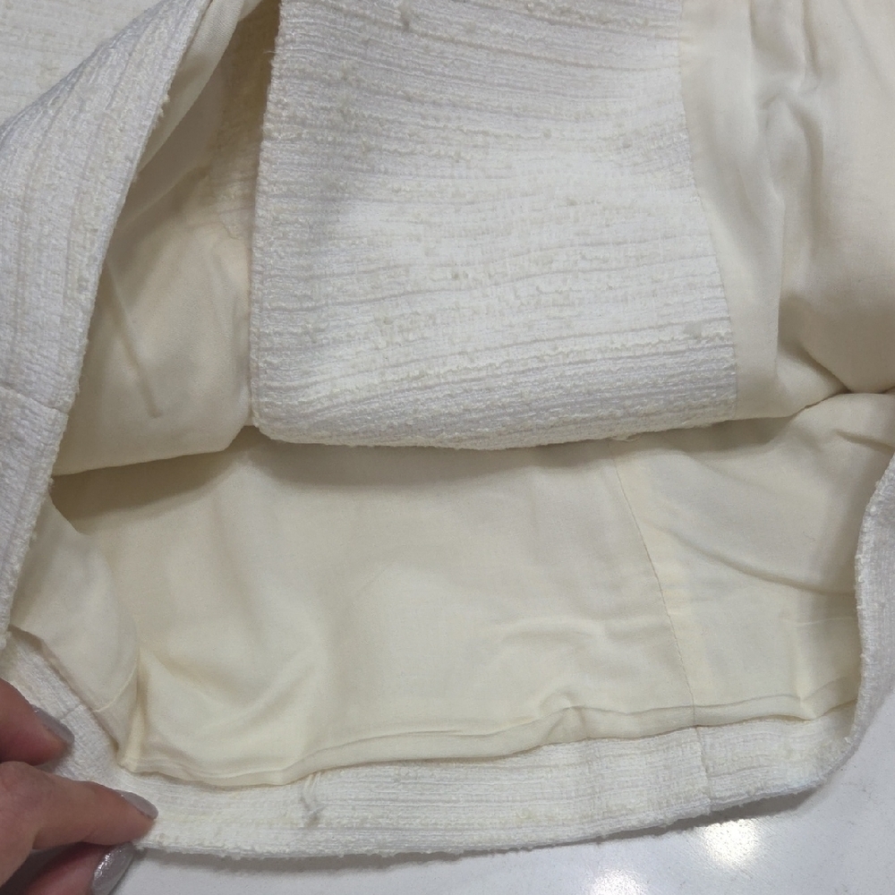 Zara Cream Textured Fabric Cropped Coat , With Shoulder Pads, Pre- Owned SzM - Picture 8 of 14
